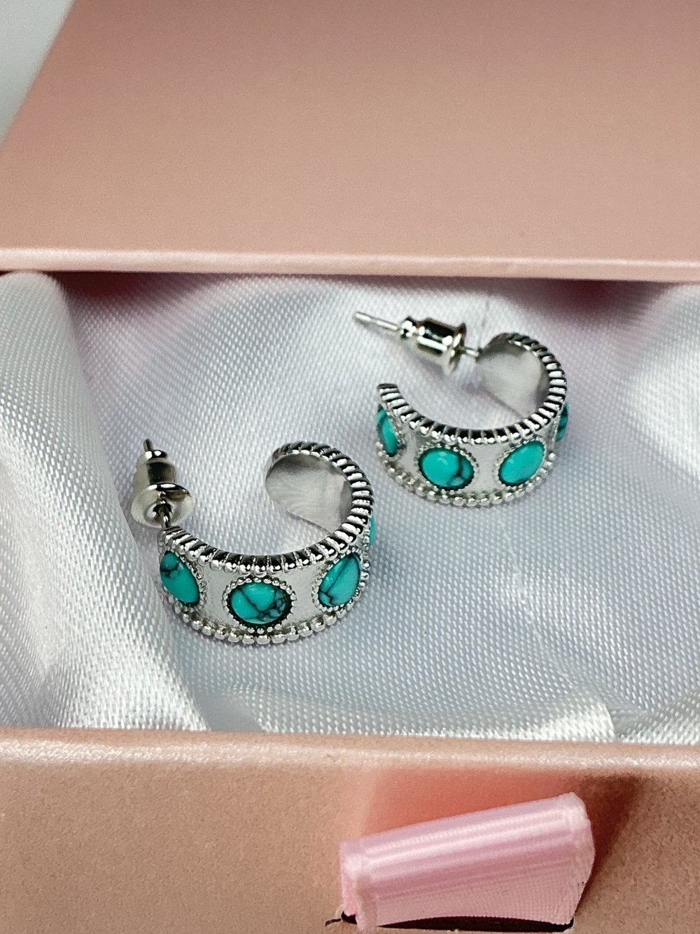 Antique Ancient Silver Turquoise Huggie Hoop Earrings |Boho Southwestern Style